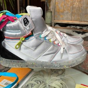 Pony men’s silver high tops